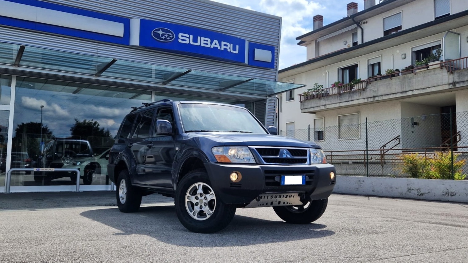 MITSUBISHI Pajero 3.2 tdi 16v di-d Intense automatico